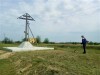 На улицах п. Михайловский ведутся работы по покосу травы. С сорной растительностью борются при помощи ручных бензокос. Вдоль дорог высокую поросль убирает трактор с прицепной роторной косилкой. В ходе работ особое внимание уделят общественным территориям, детским площадкам и социально значимым объектам.