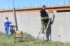 В преддверии Дня Победы улицы поселка преображаются.