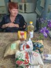 В п. Михайловский пожилым людям 65 лет и старше были переданы продуктовые наборы.